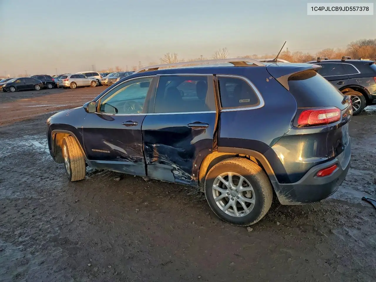 1C4PJLCB9JD557378 2018 Jeep Cherokee Latitude
