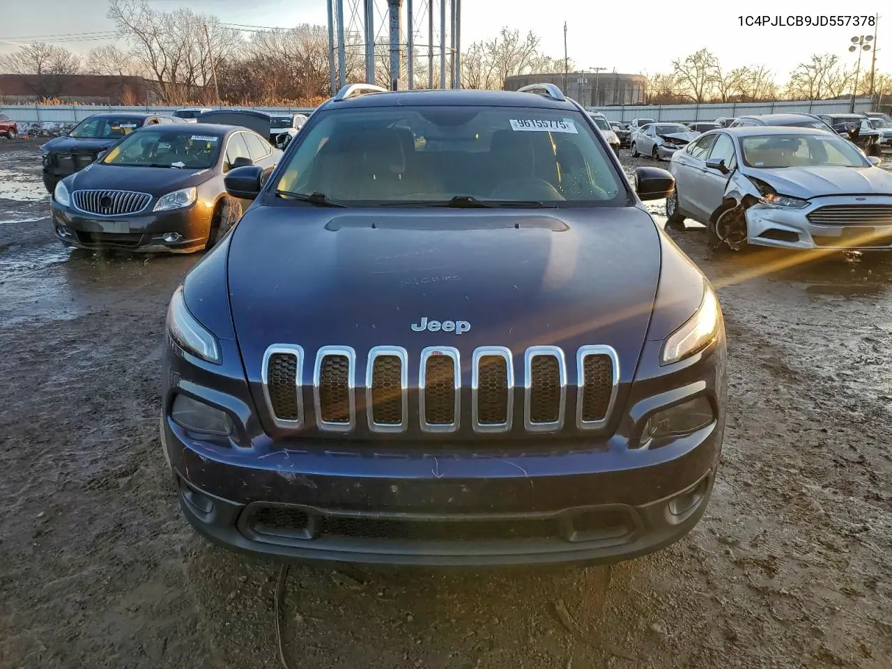 1C4PJLCB9JD557378 2018 Jeep Cherokee Latitude