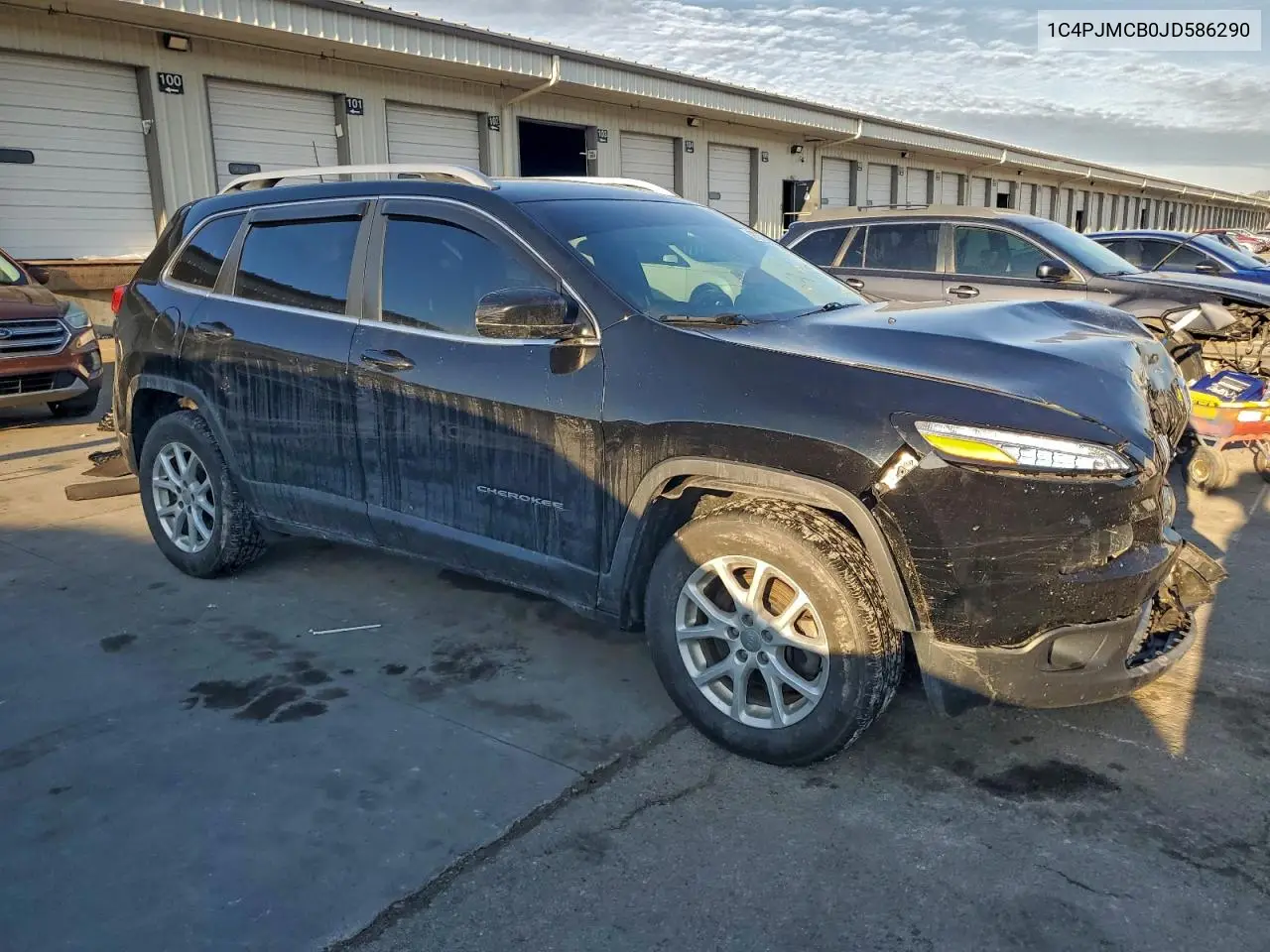 1C4PJMCB0JD586290 2018 Jeep Cherokee Latitude