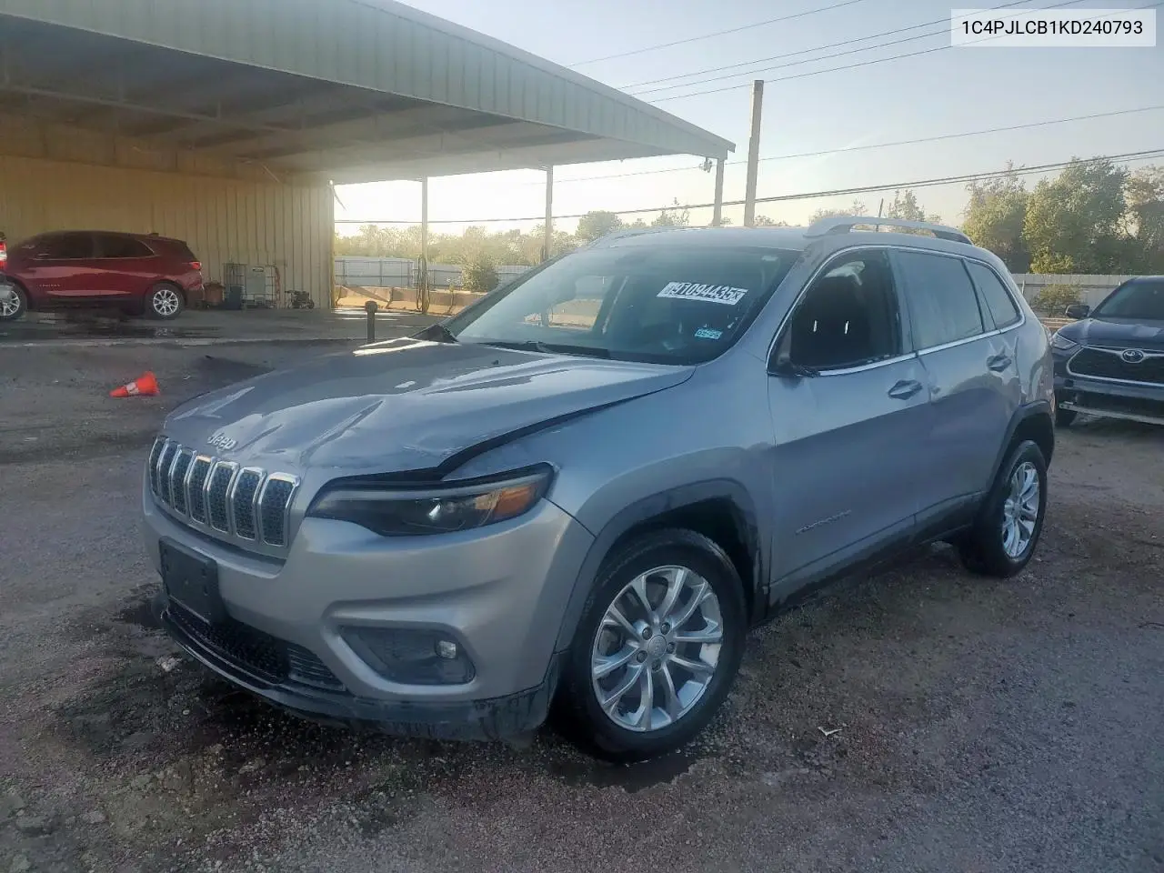 1C4PJLCB1KD240793 2019 Jeep Cherokee Latitude