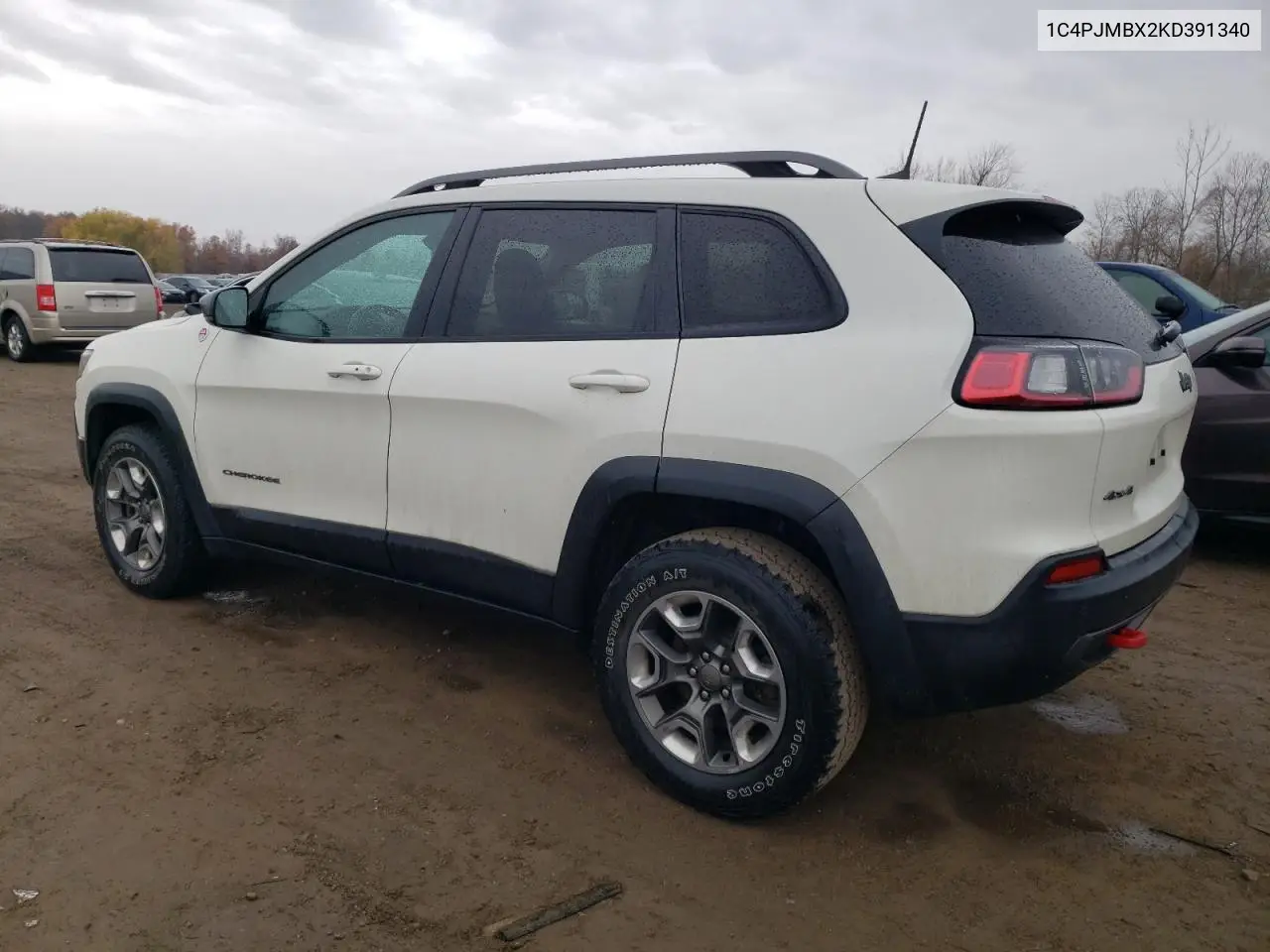 1C4PJMBX2KD391340 2019 Jeep Cherokee Trailhawk