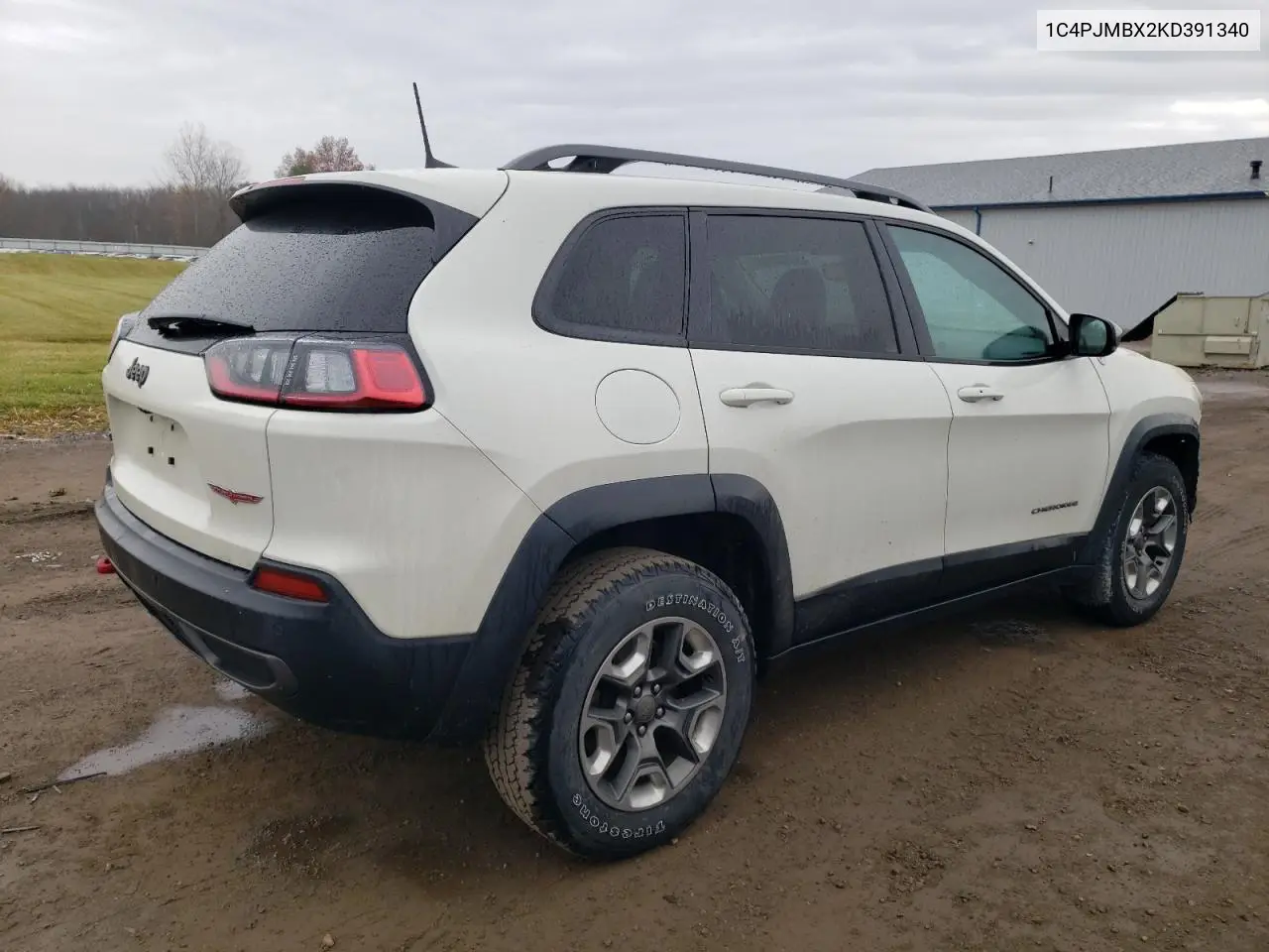 1C4PJMBX2KD391340 2019 Jeep Cherokee Trailhawk