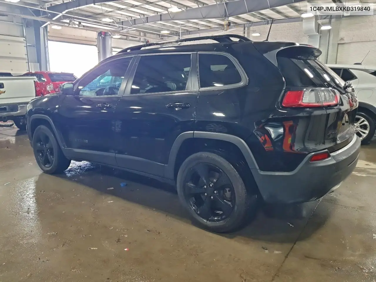 1C4PJMLBXKD319840 2019 Jeep Cherokee Latitude Plus