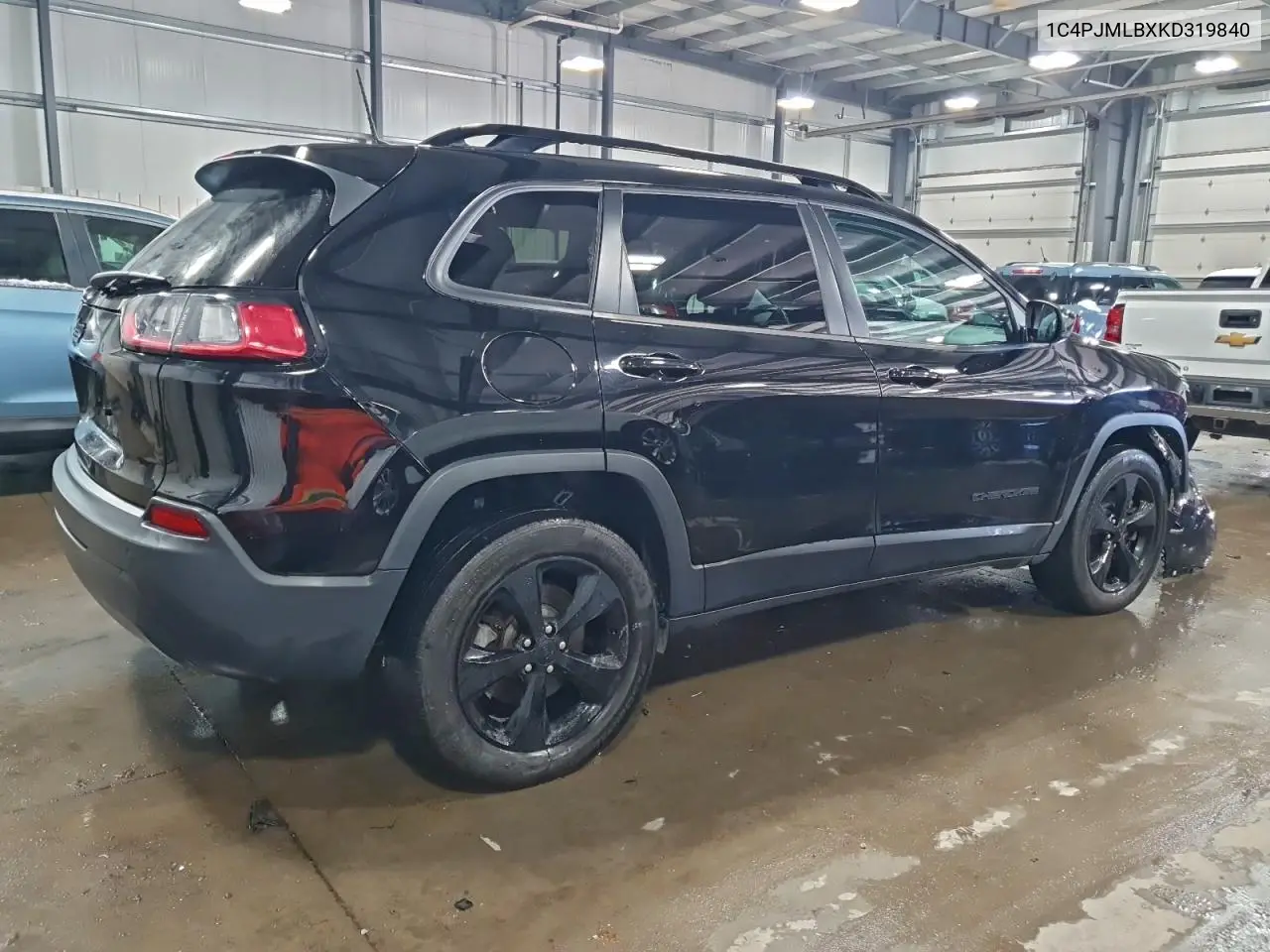 1C4PJMLBXKD319840 2019 Jeep Cherokee Latitude Plus