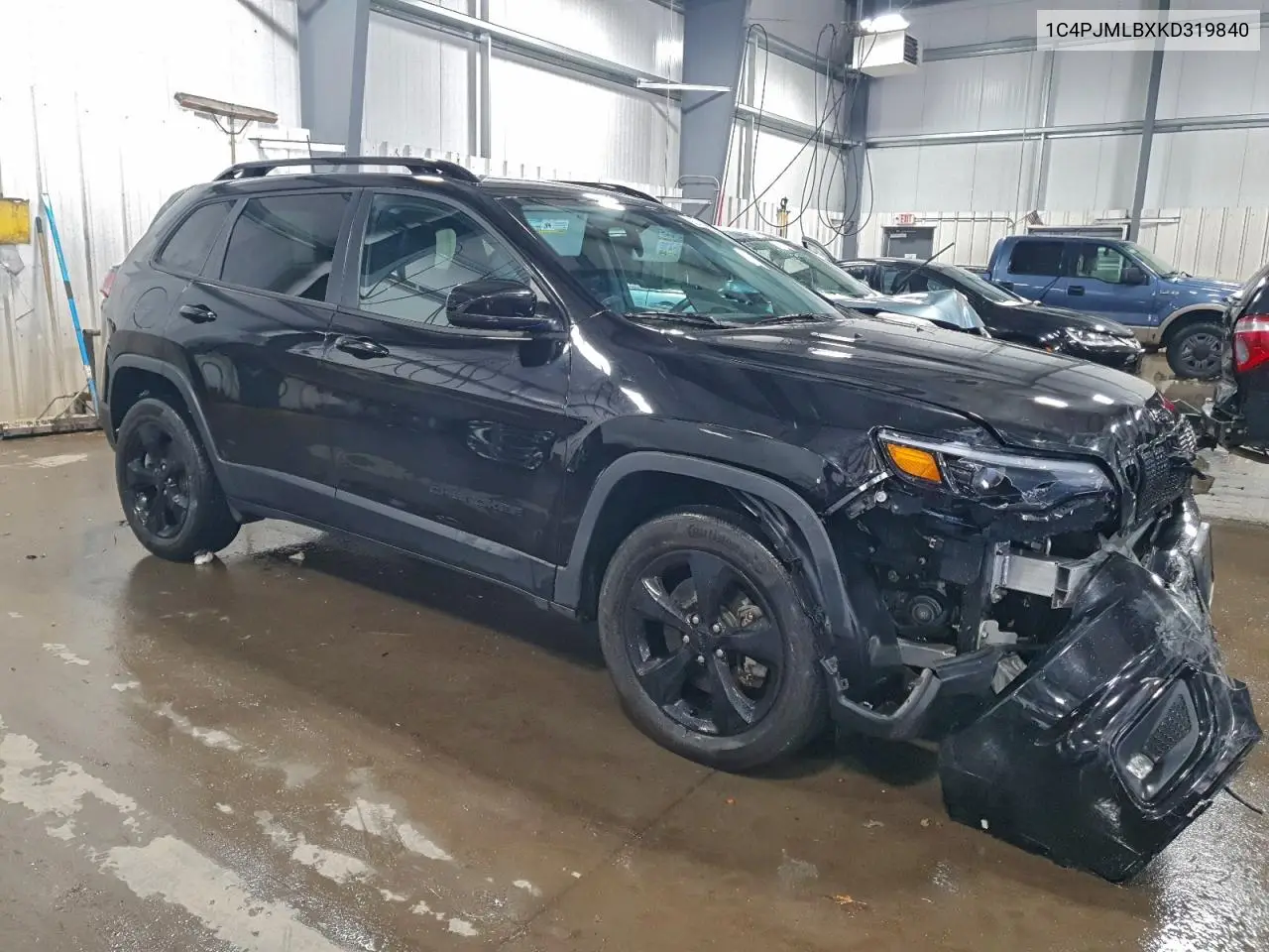1C4PJMLBXKD319840 2019 Jeep Cherokee Latitude Plus