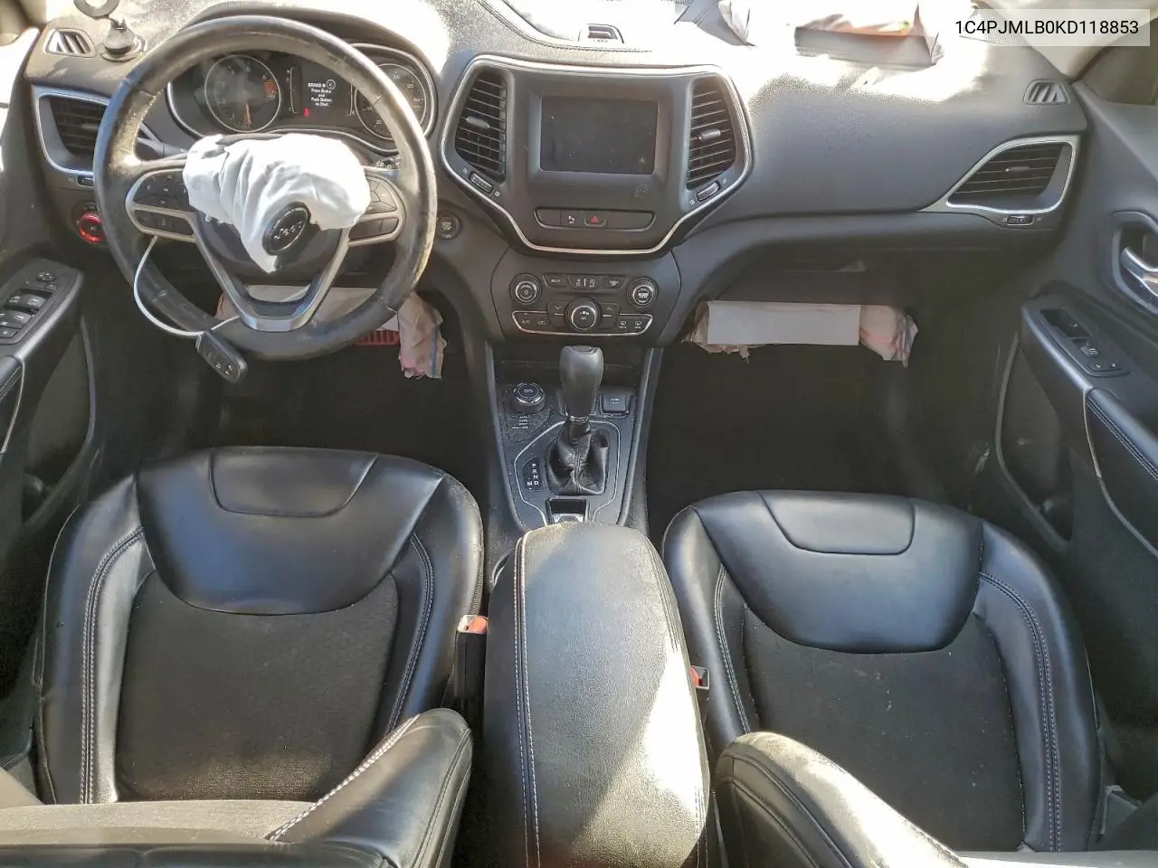 1C4PJMLB0KD118853 2019 Jeep Cherokee Latitude Plus