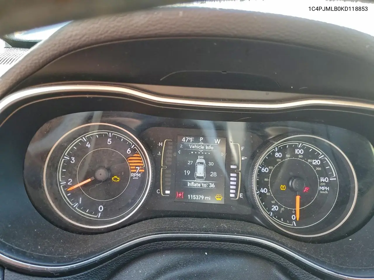 1C4PJMLB0KD118853 2019 Jeep Cherokee Latitude Plus