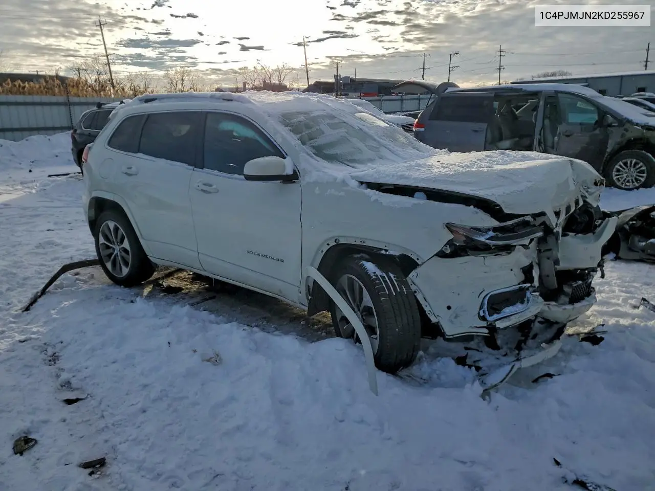 1C4PJMJN2KD255967 2019 Jeep Cherokee Overland