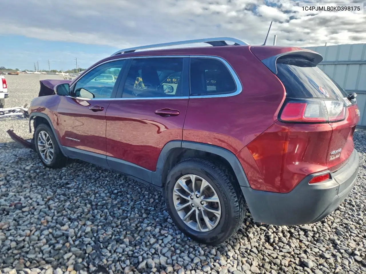 1C4PJMLB0KD398175 2019 Jeep Cherokee Latitude Plus