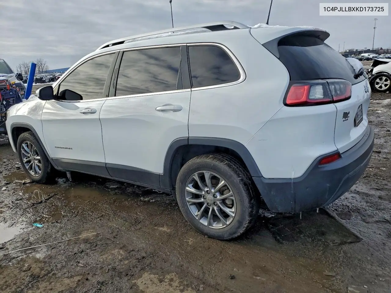 1C4PJLLBXKD173725 2019 Jeep Cherokee Latitude Plus