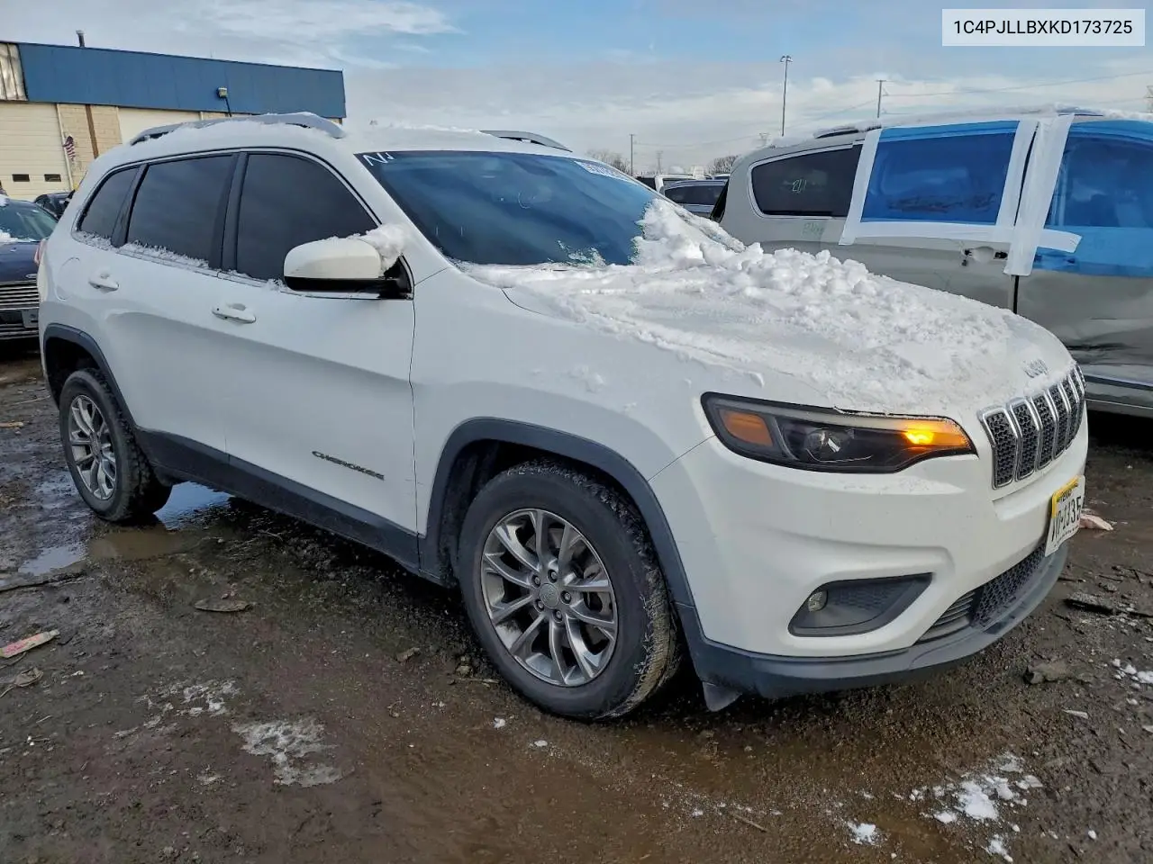 1C4PJLLBXKD173725 2019 Jeep Cherokee Latitude Plus