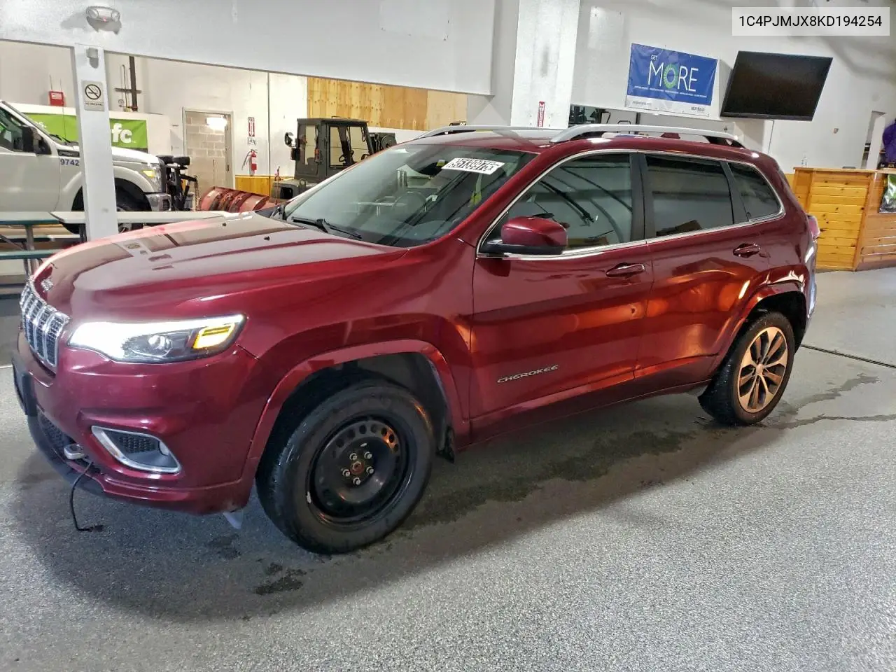 1C4PJMJX8KD194254 2019 Jeep Cherokee Overland