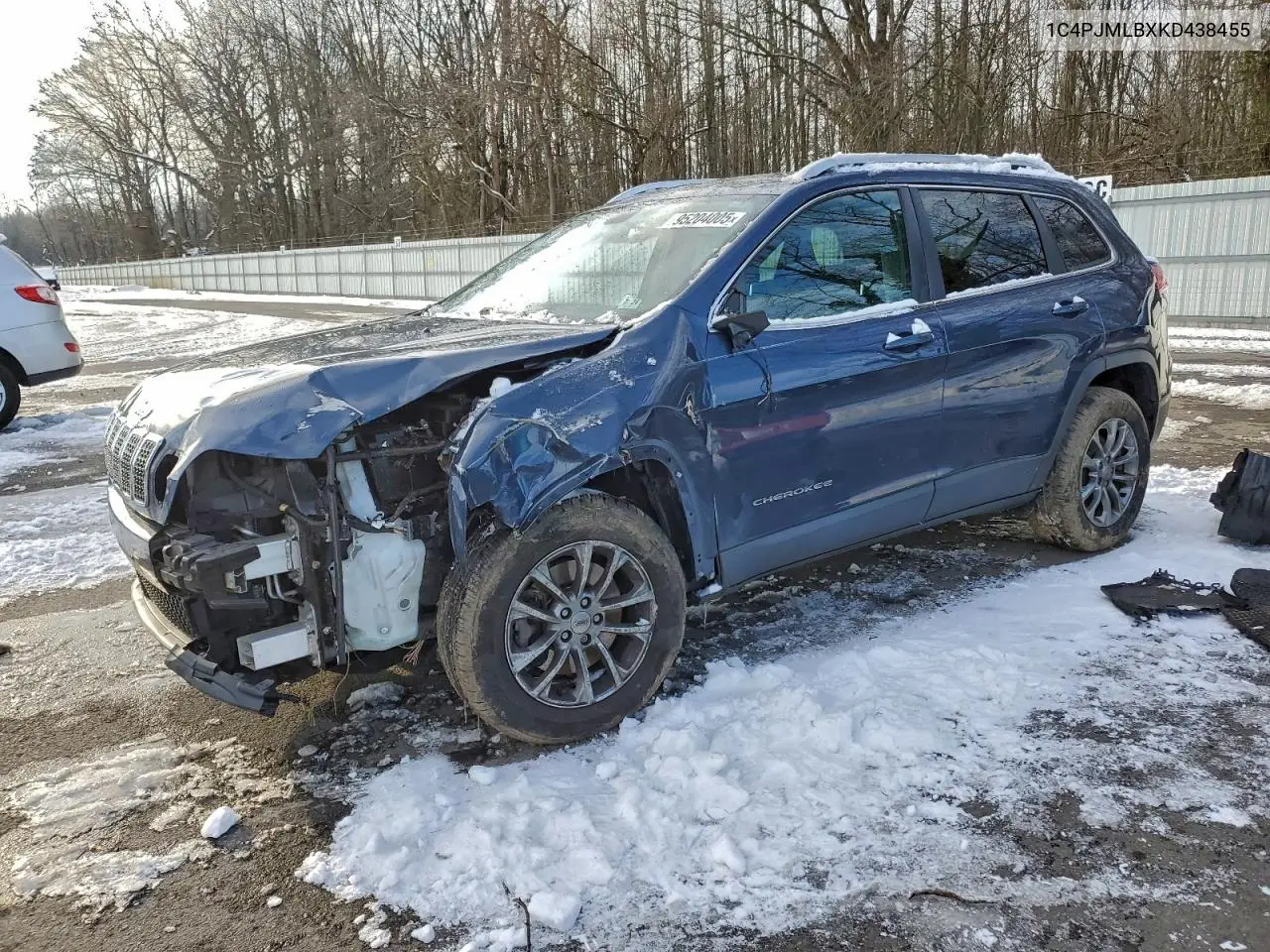 1C4PJMLBXKD438455 2019 Jeep Cherokee Latitude Plus