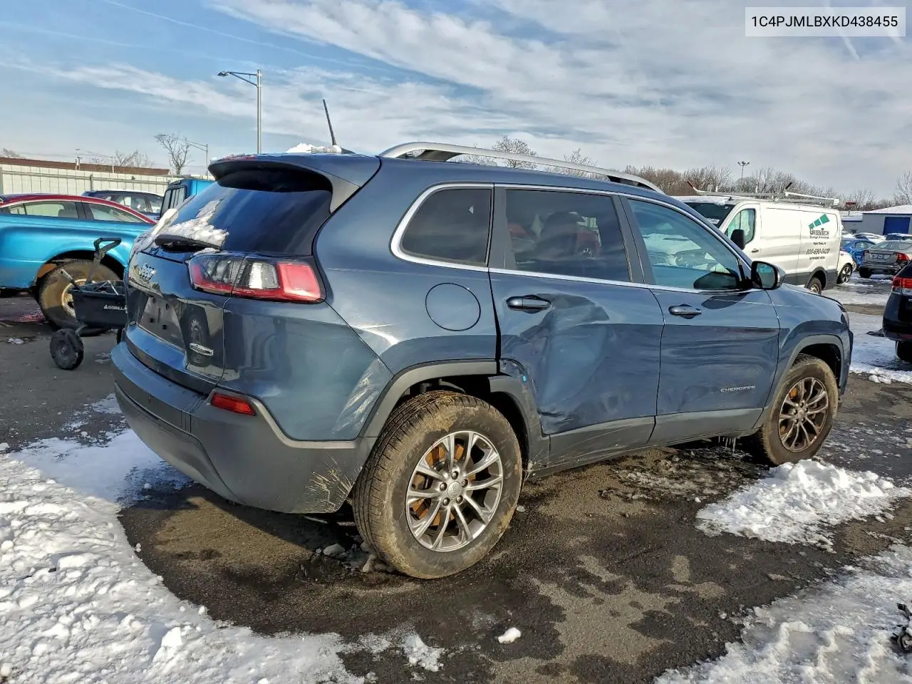 1C4PJMLBXKD438455 2019 Jeep Cherokee Latitude Plus