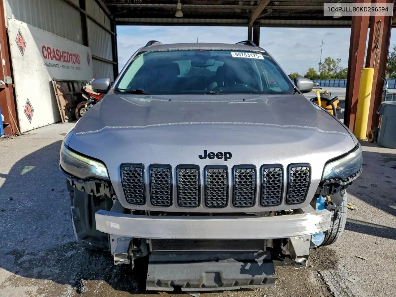 1C4PJLLB0KD296594 2019 Jeep Cherokee Latitude Plus