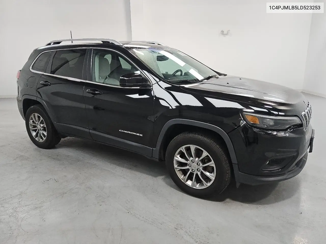 1C4PJMLB5LD523253 2020 Jeep Cherokee Latitude Plus