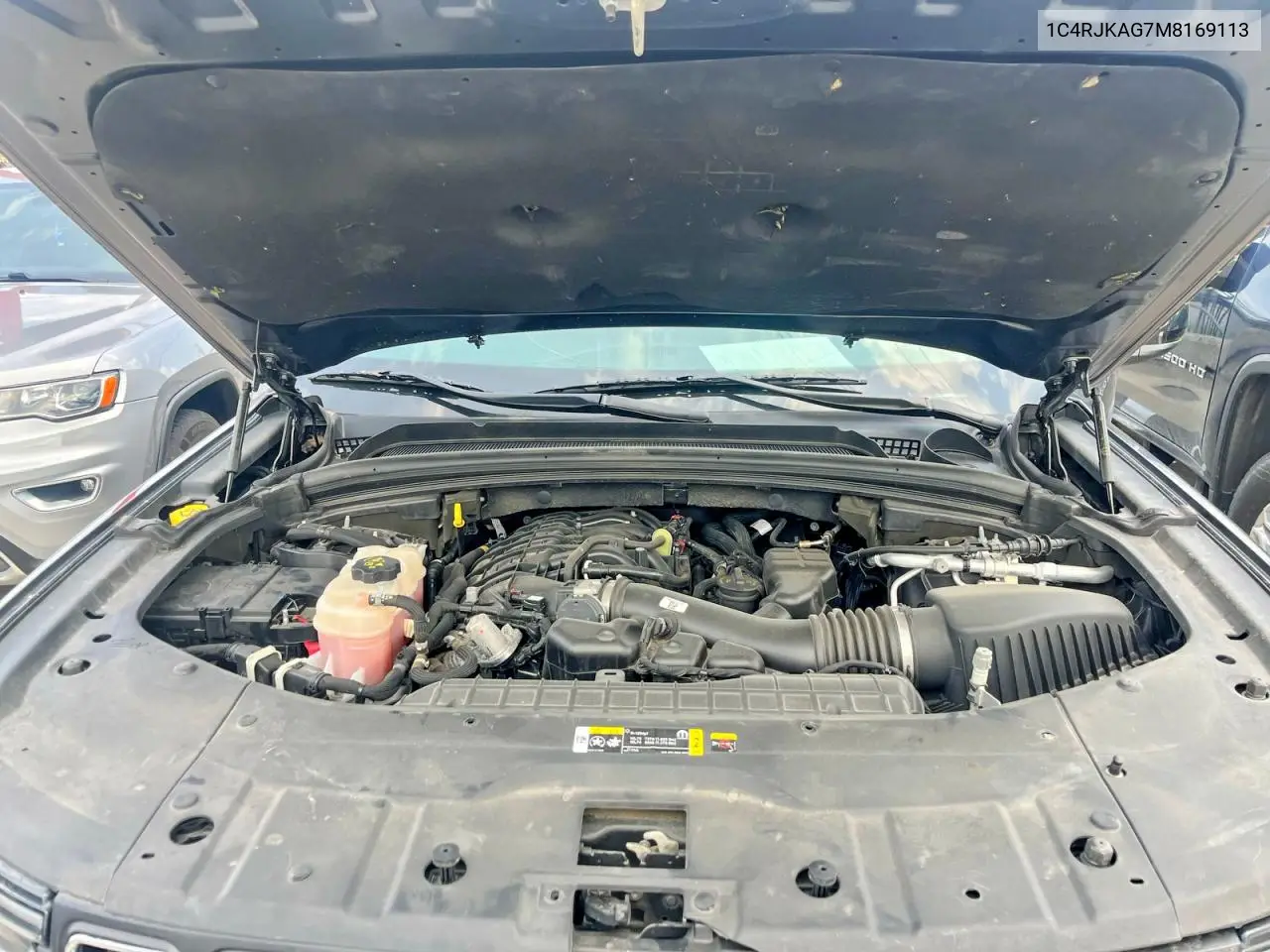 1C4RJKAG7M8169113 2021 Jeep Grand Cherokee L Laredo
