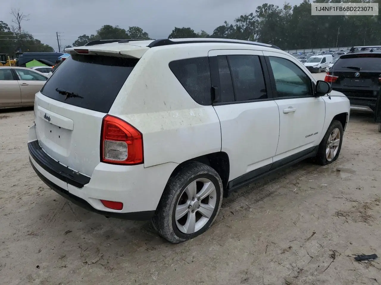 1J4NF1FB6BD223071 2011 Jeep Compass Sport