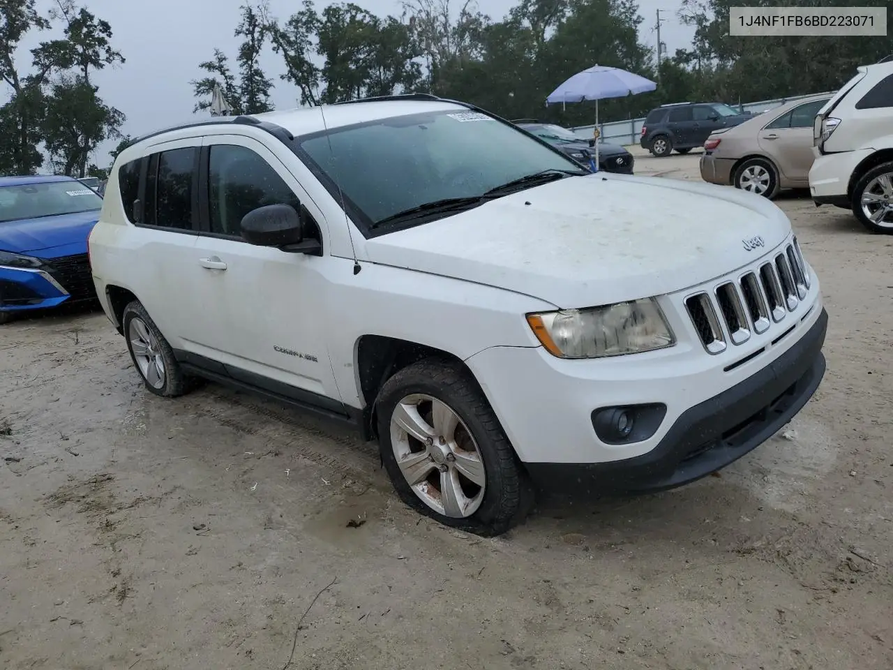 1J4NF1FB6BD223071 2011 Jeep Compass Sport