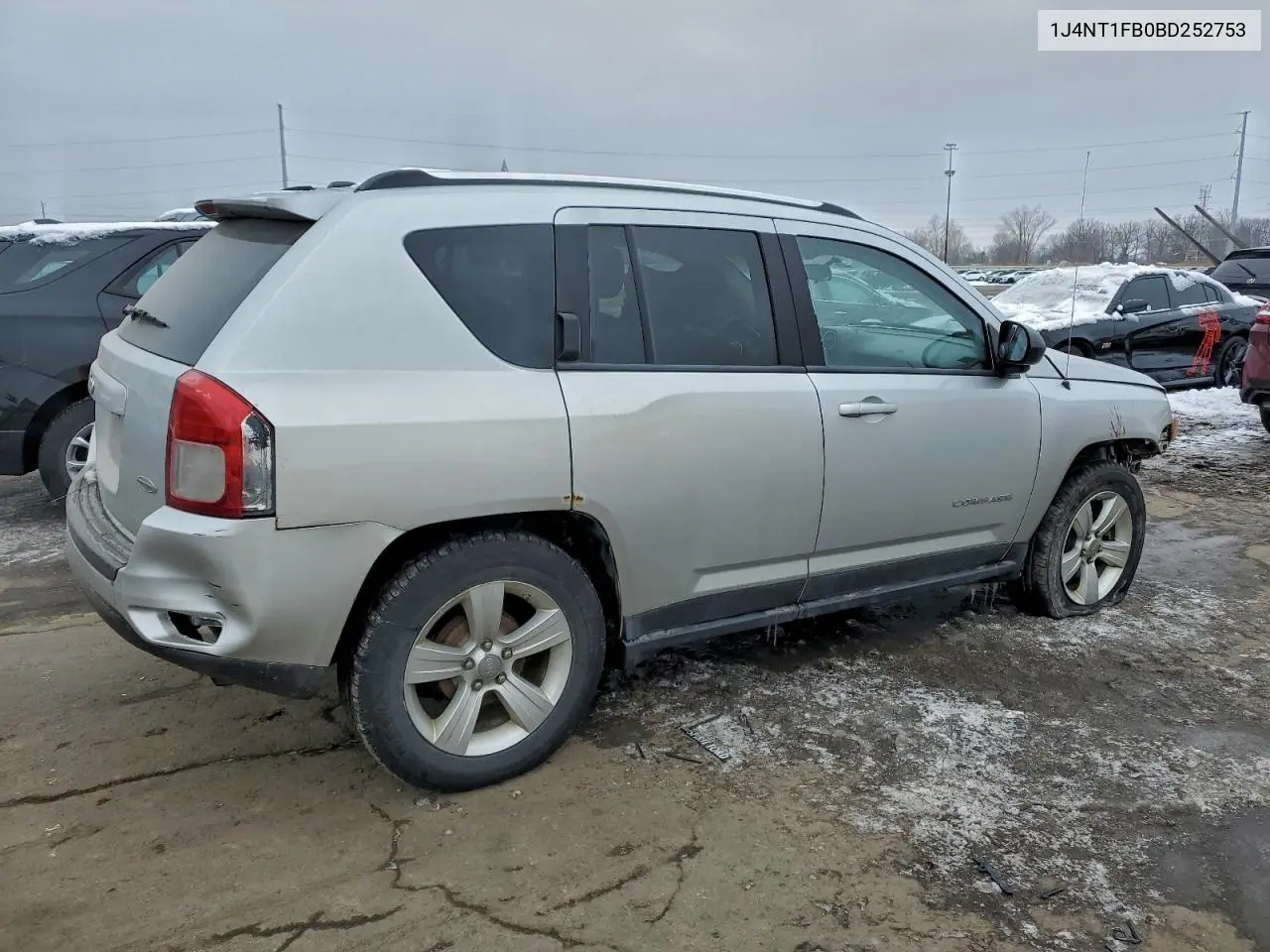 1J4NT1FB0BD252753 2011 Jeep Compass Sport