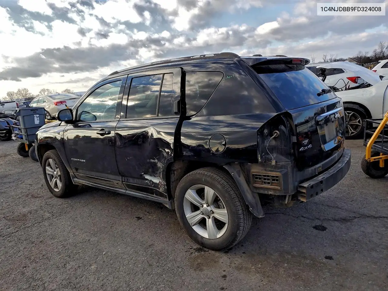 1C4NJDBB9FD324008 2015 Jeep Compass Sport
