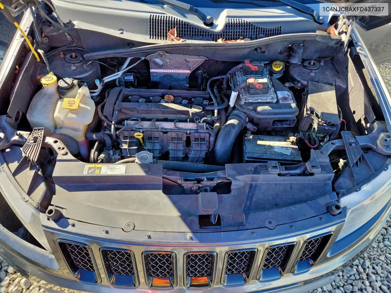 1C4NJCBAXFD437337 2015 Jeep Compass Sport
