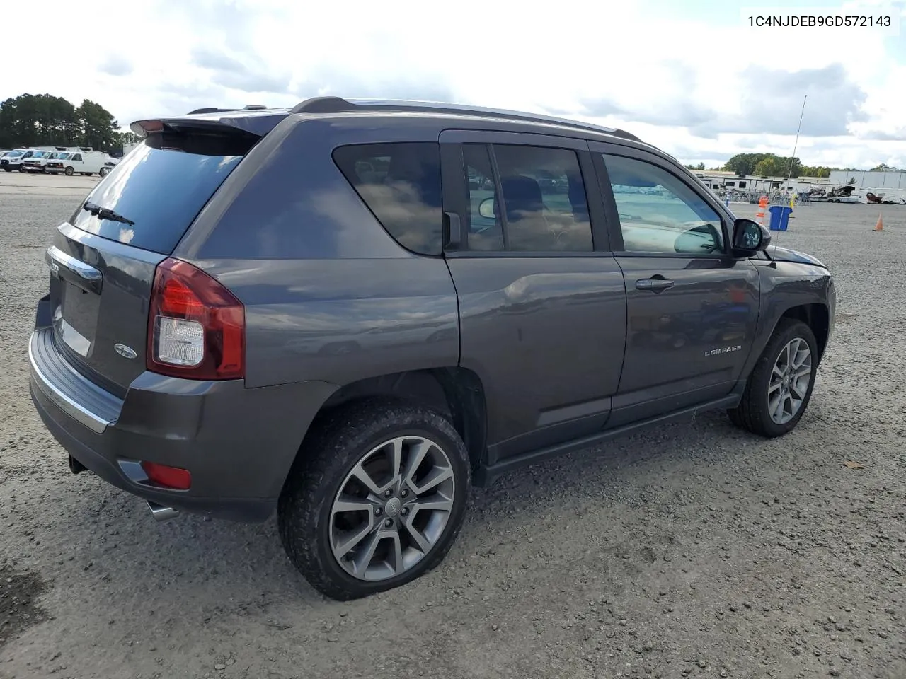 1C4NJDEB9GD572143 2016 Jeep Compass Latitude