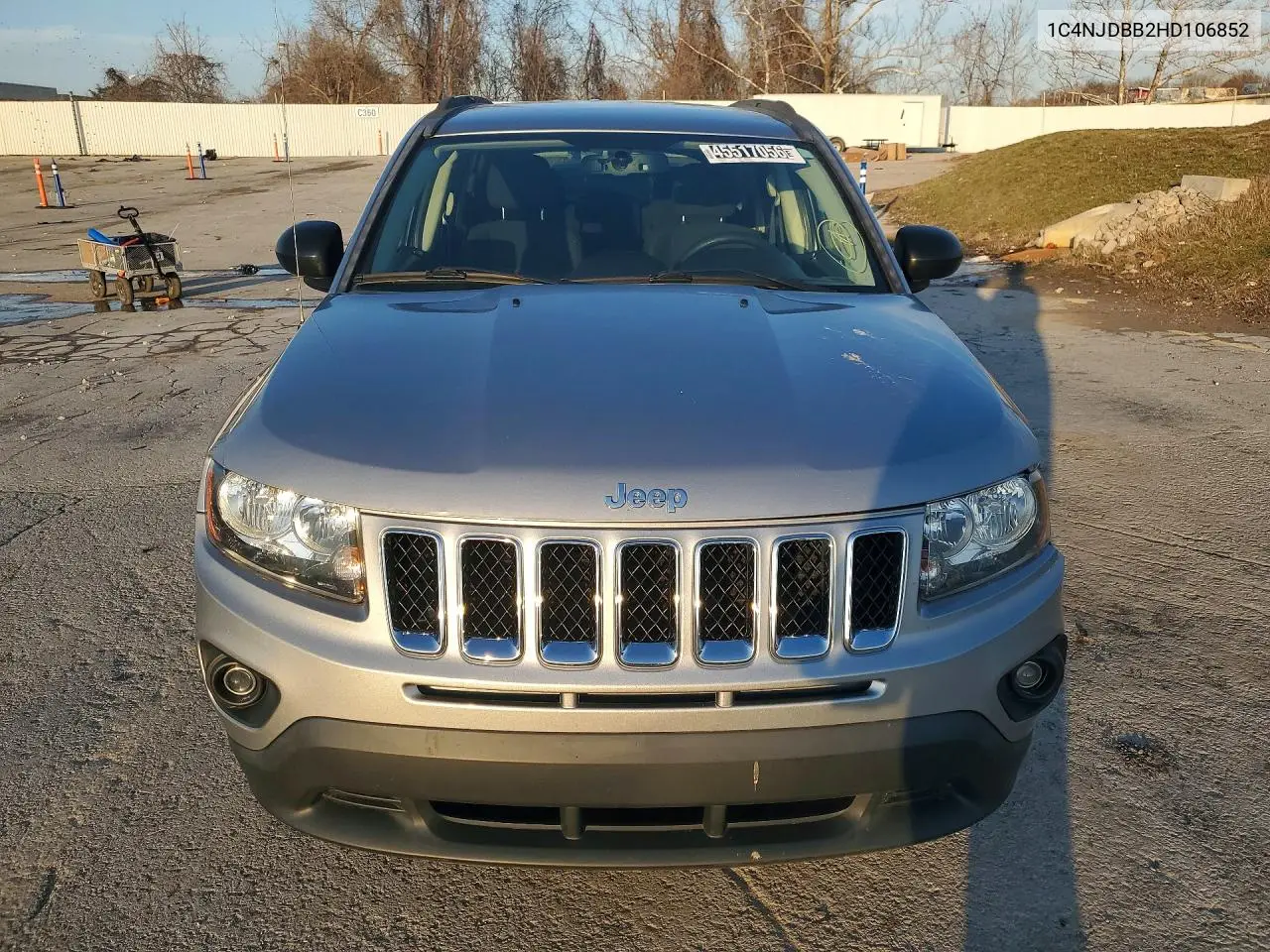 1C4NJDBB2HD106852 2017 Jeep Compass Sport