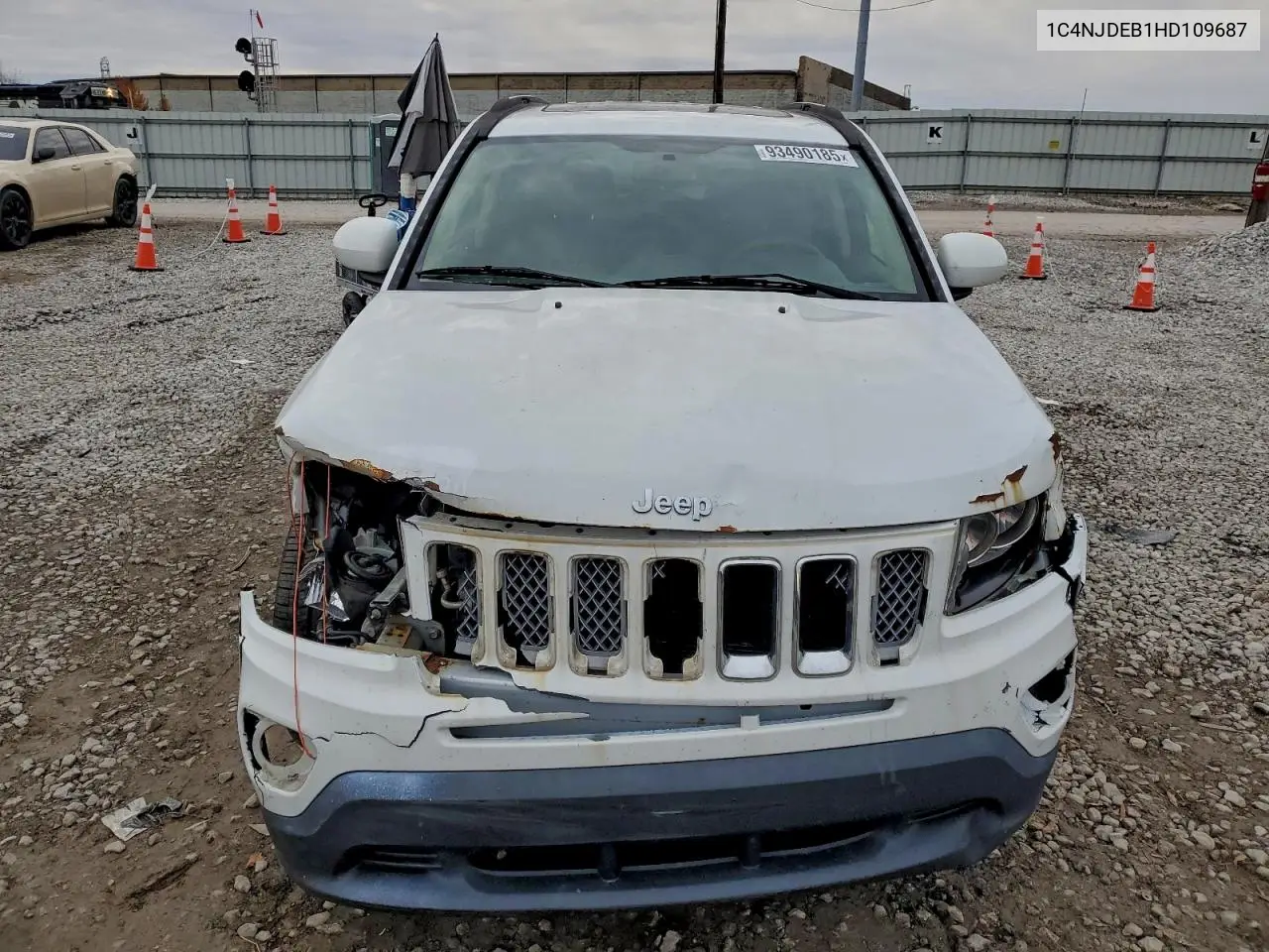 1C4NJDEB1HD109687 2017 Jeep Compass Latitude