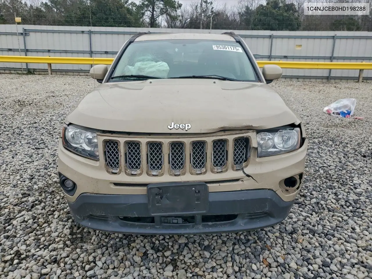 1C4NJCEB0HD198288 2017 Jeep Compass Latitude