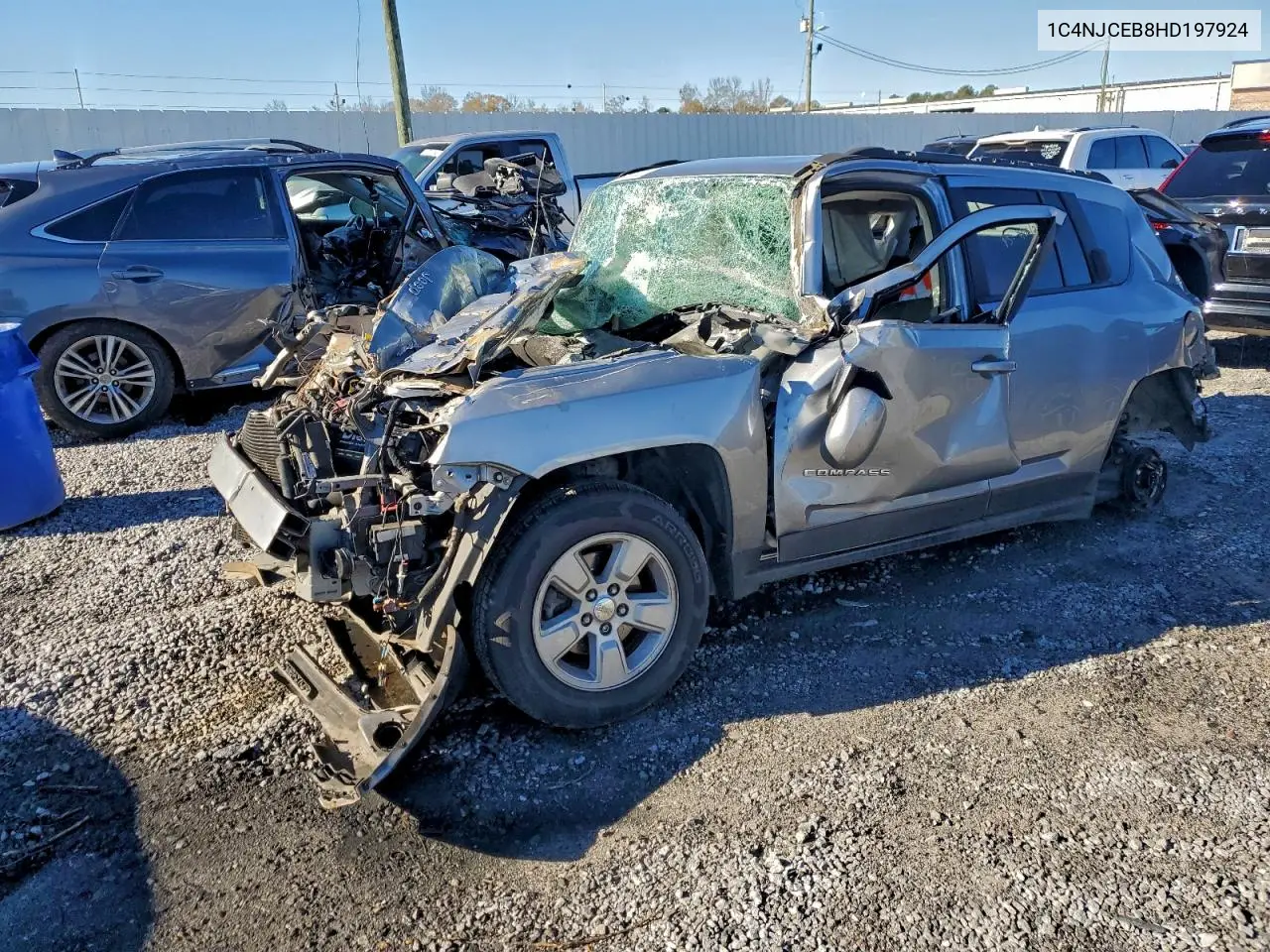 1C4NJCEB8HD197924 2017 Jeep Compass Latitude