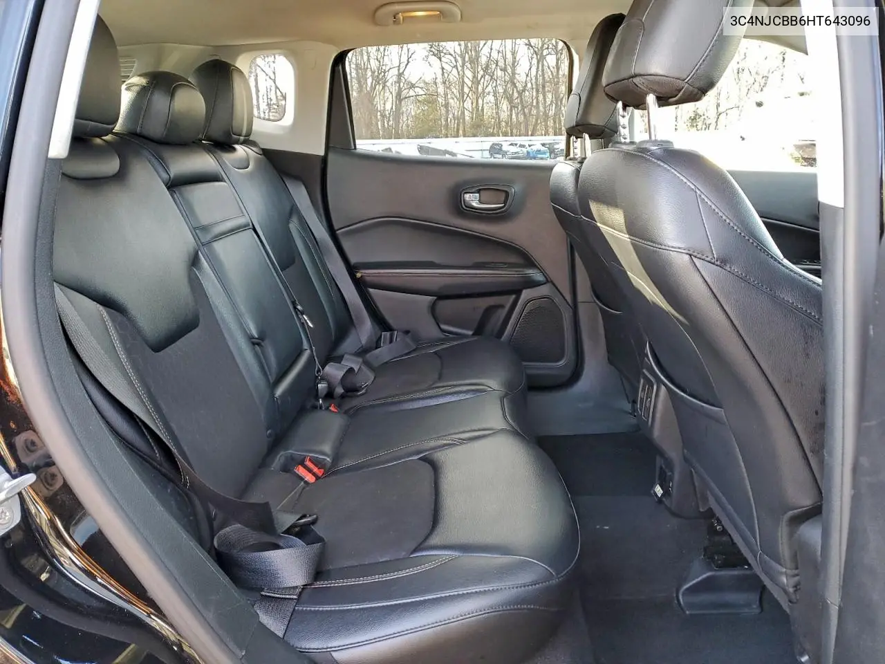 3C4NJCBB6HT643096 2017 Jeep Compass Latitude