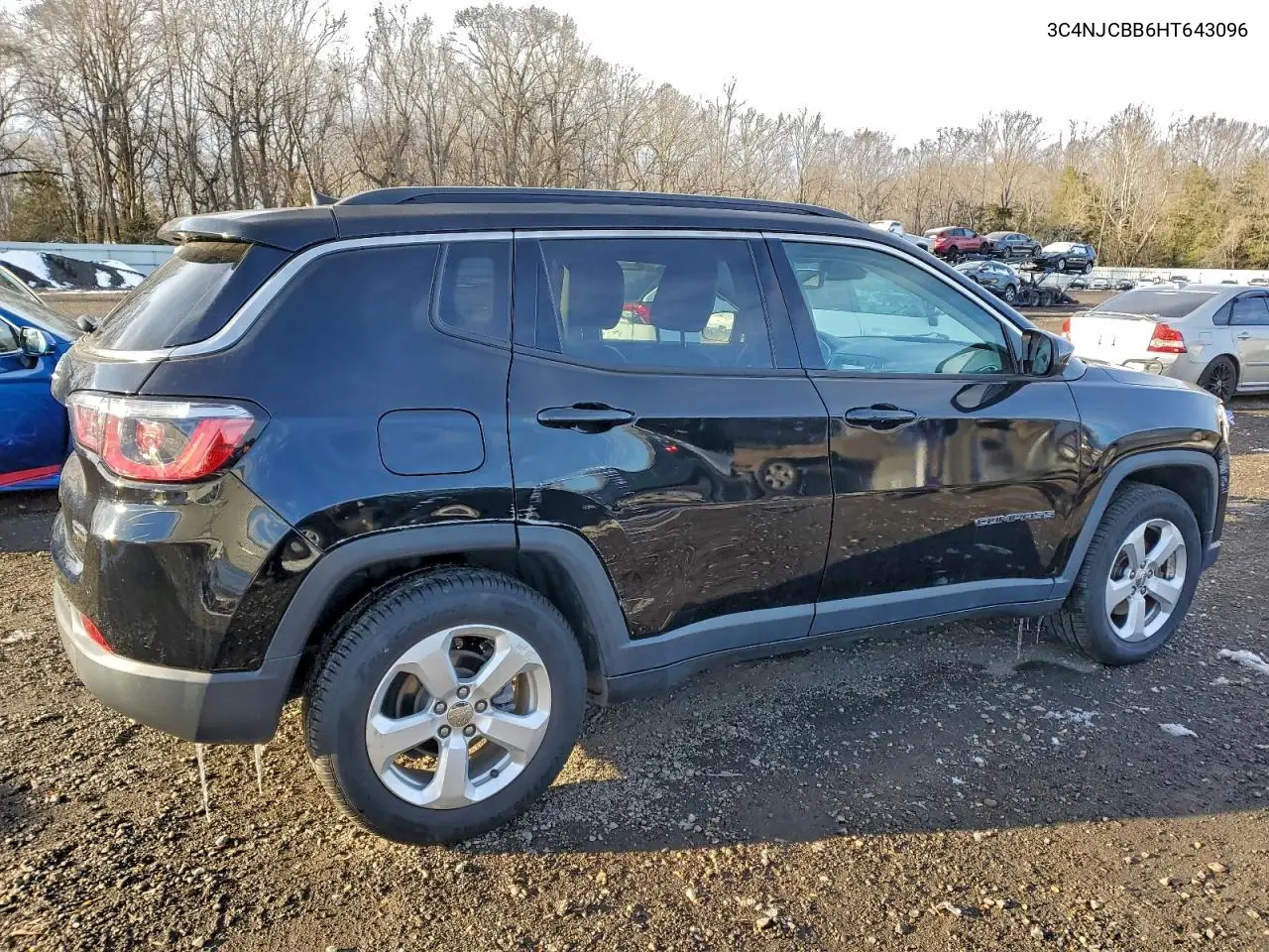 3C4NJCBB6HT643096 2017 Jeep Compass Latitude
