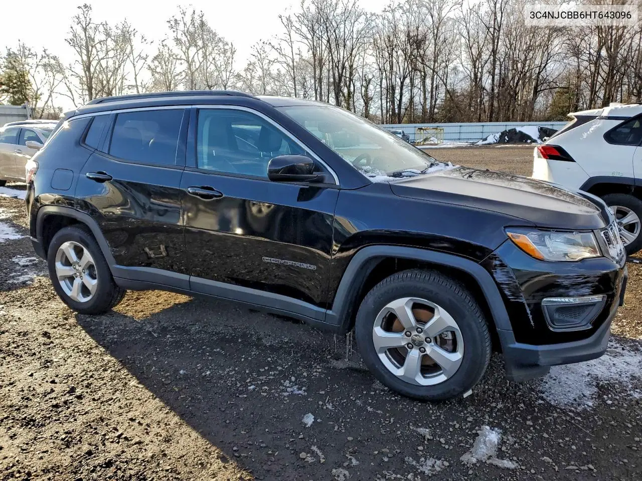 3C4NJCBB6HT643096 2017 Jeep Compass Latitude