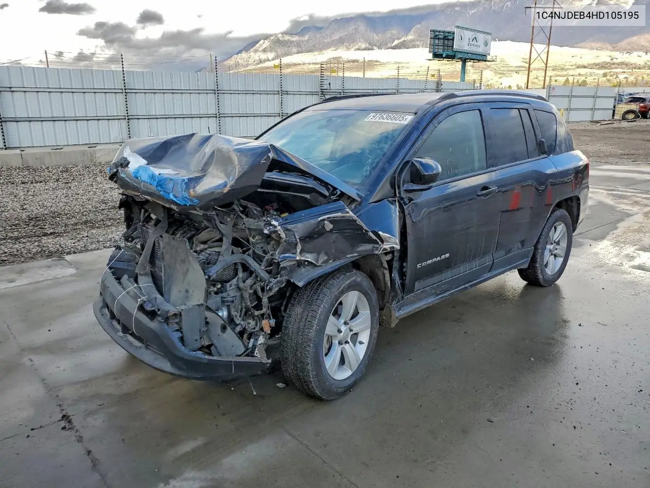 1C4NJDEB4HD105195 2017 Jeep Compass Latitude