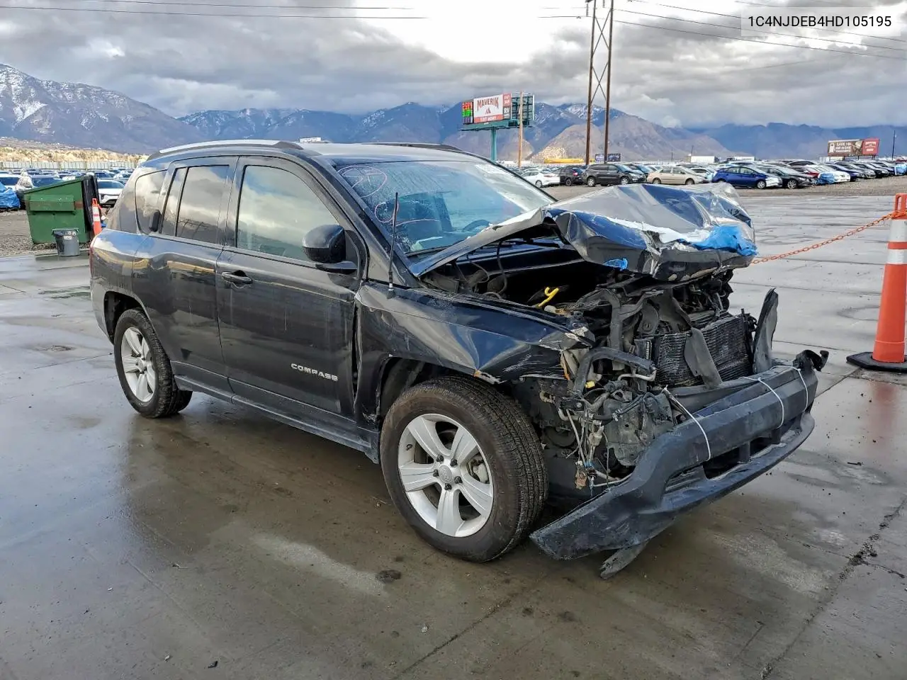 1C4NJDEB4HD105195 2017 Jeep Compass Latitude