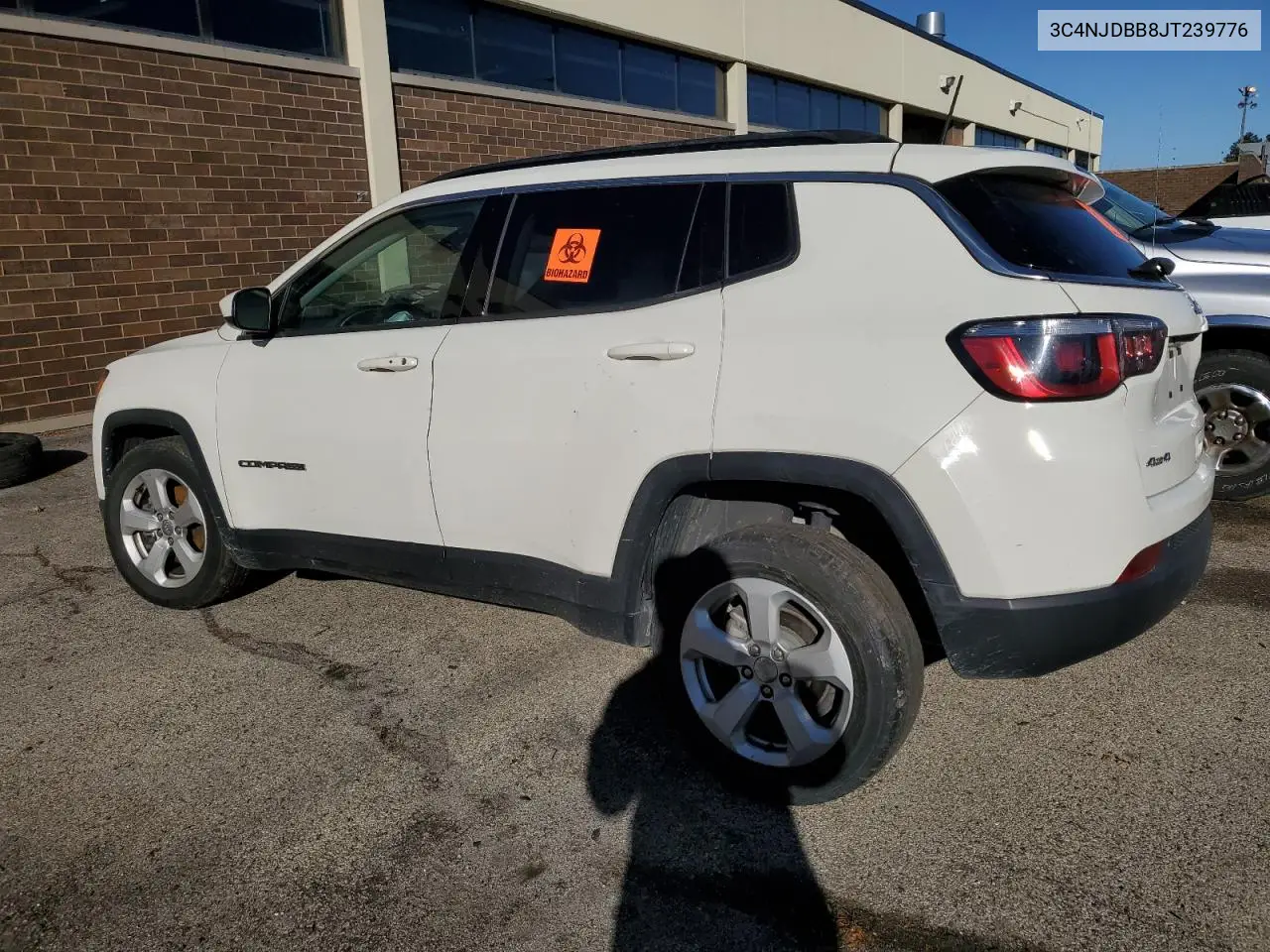 3C4NJDBB8JT239776 2018 Jeep Compass Latitude