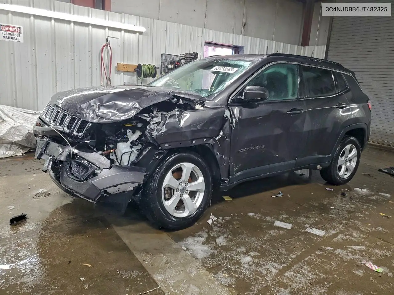 3C4NJDBB6JT482325 2018 Jeep Compass Latitude