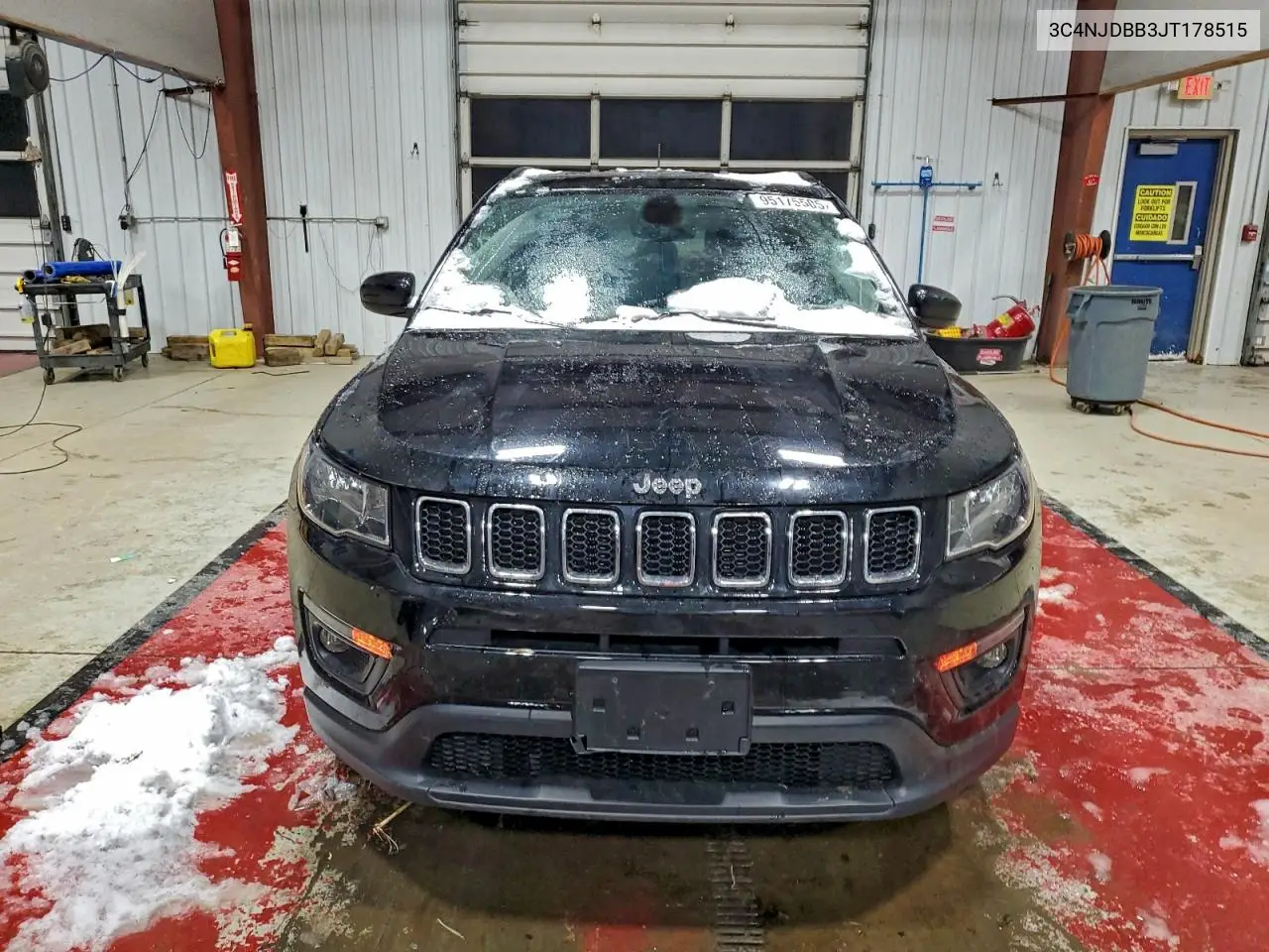 3C4NJDBB3JT178515 2018 Jeep Compass Latitude