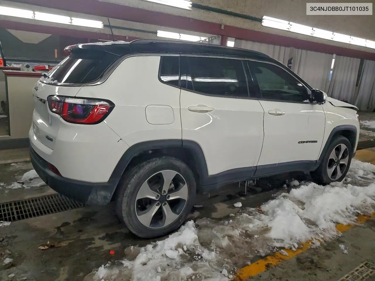 3C4NJDBB0JT101035 2018 Jeep Compass Latitude