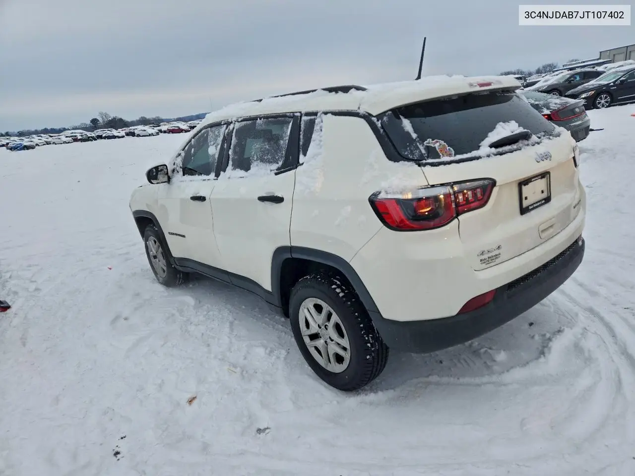 3C4NJDAB7JT107402 2018 Jeep Compass Sport