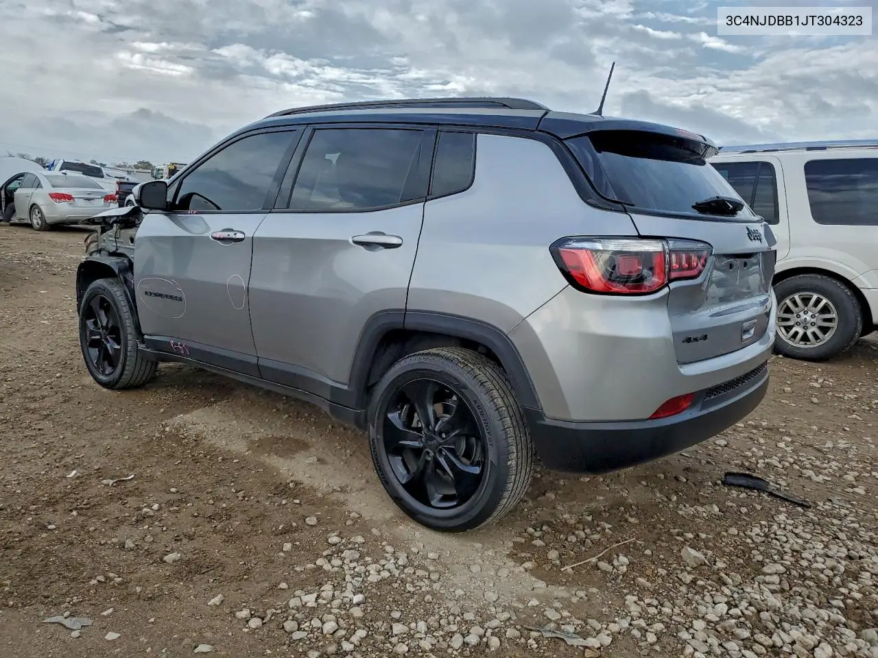 3C4NJDBB1JT304323 2018 Jeep Compass Latitude