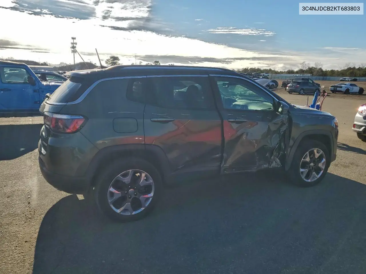 3C4NJDCB2KT683803 2019 Jeep Compass Limited