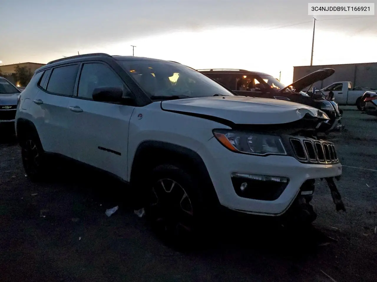 3C4NJDDB9LT166921 2020 Jeep Compass Trailhawk