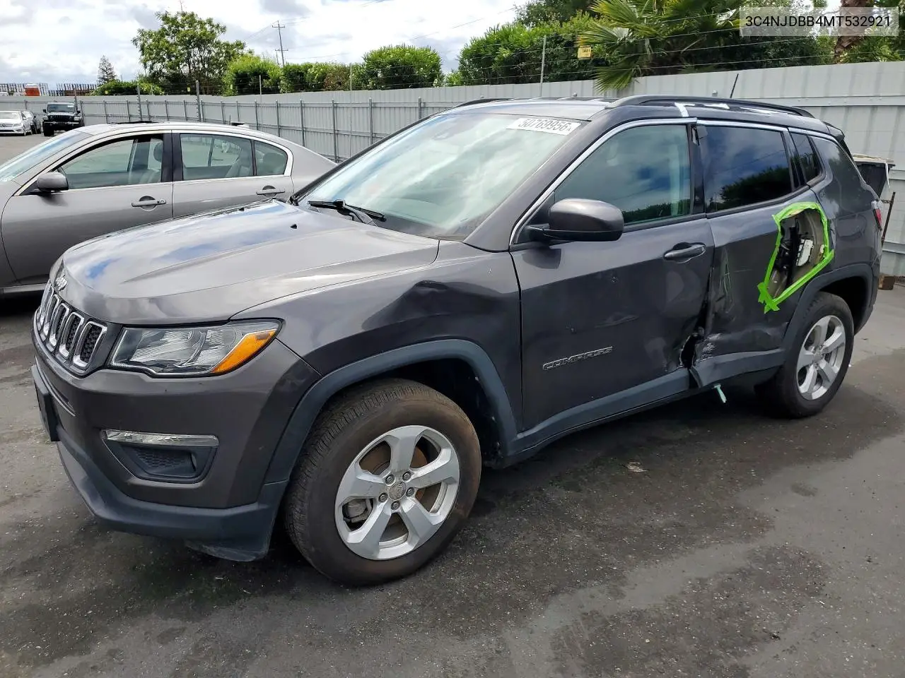 3C4NJDBB4MT532921 2021 Jeep Compass Latitude