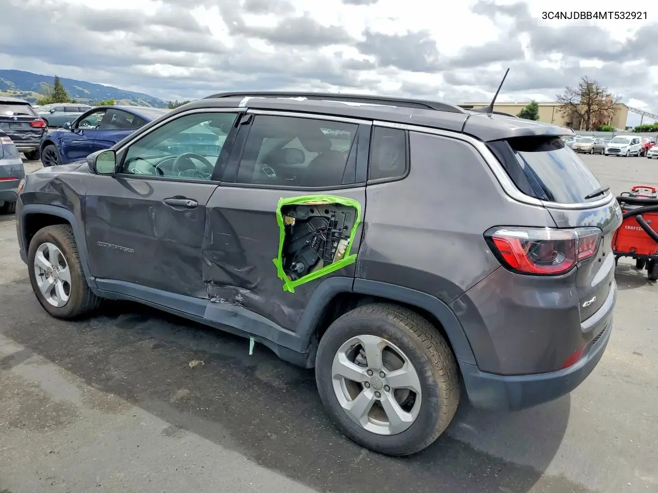 3C4NJDBB4MT532921 2021 Jeep Compass Latitude