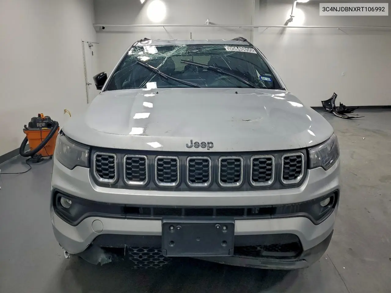 3C4NJDBNXRT106992 2024 Jeep Compass Latitude