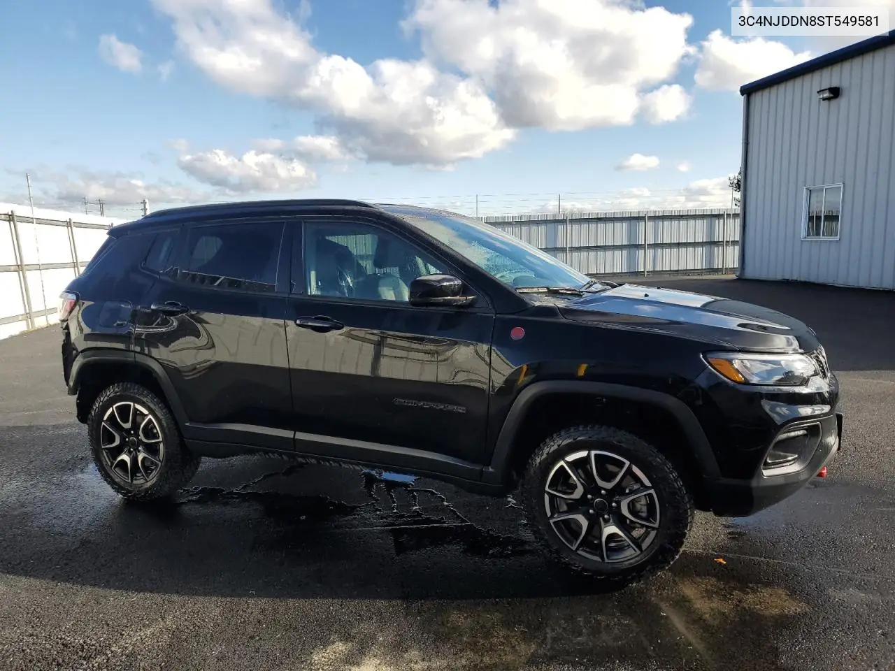 3C4NJDDN8ST549581 2025 Jeep Compass Trailhawk
