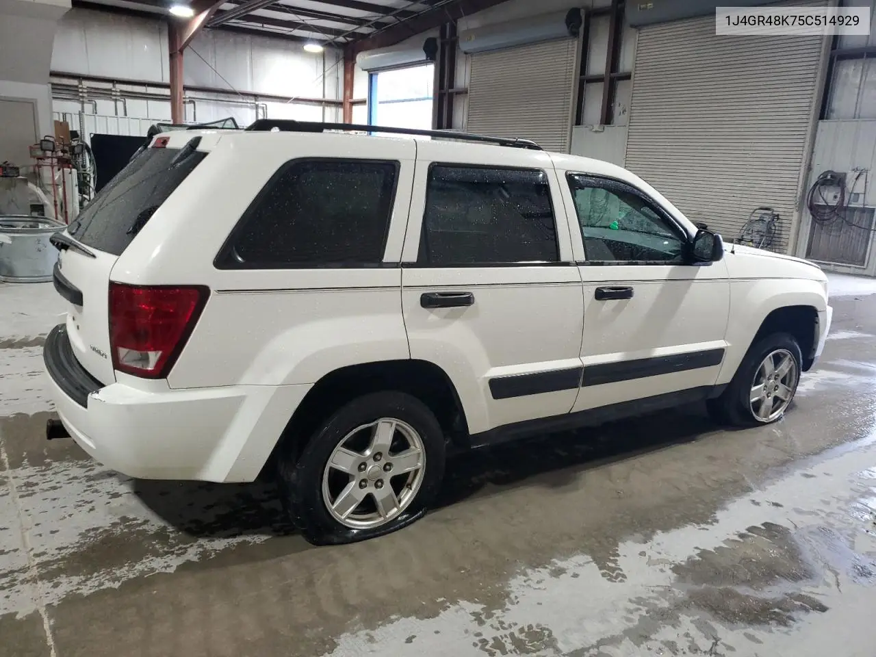 1J4GR48K75C514929 2005 Jeep Grand Cherokee Laredo