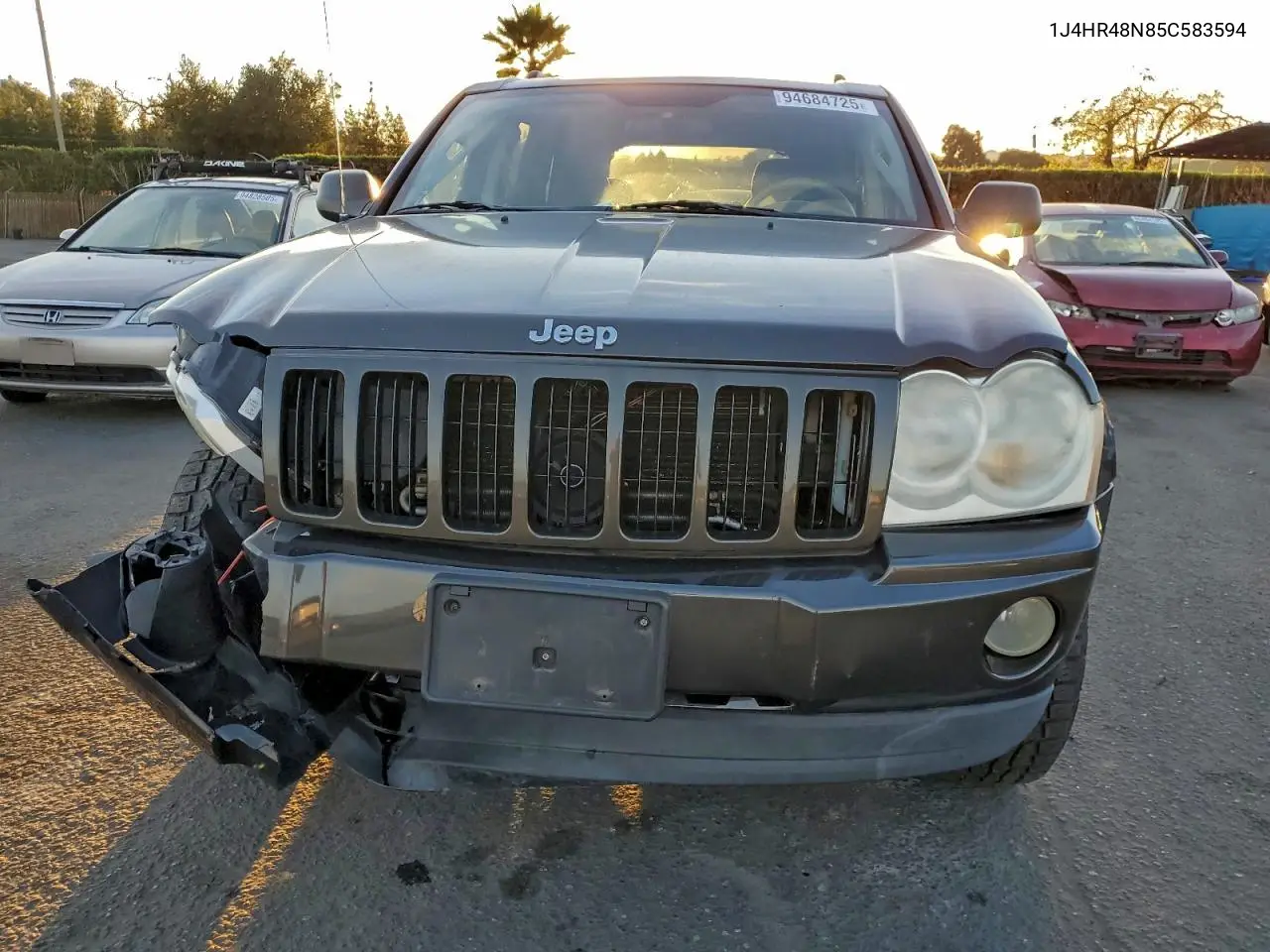 1J4HR48N85C583594 2005 Jeep Grand Cherokee Laredo